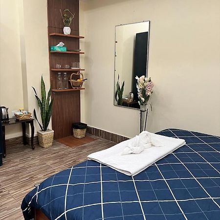 Iranyai Homestay Imphal Bagian luar foto