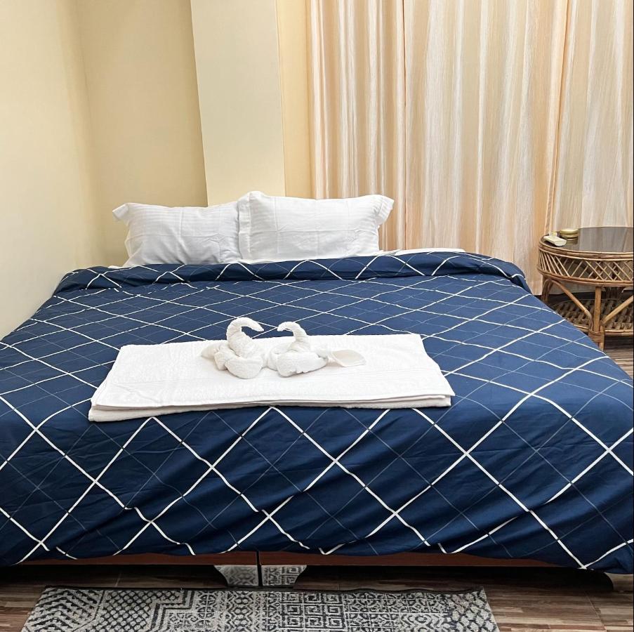 Iranyai Homestay Imphal Bagian luar foto