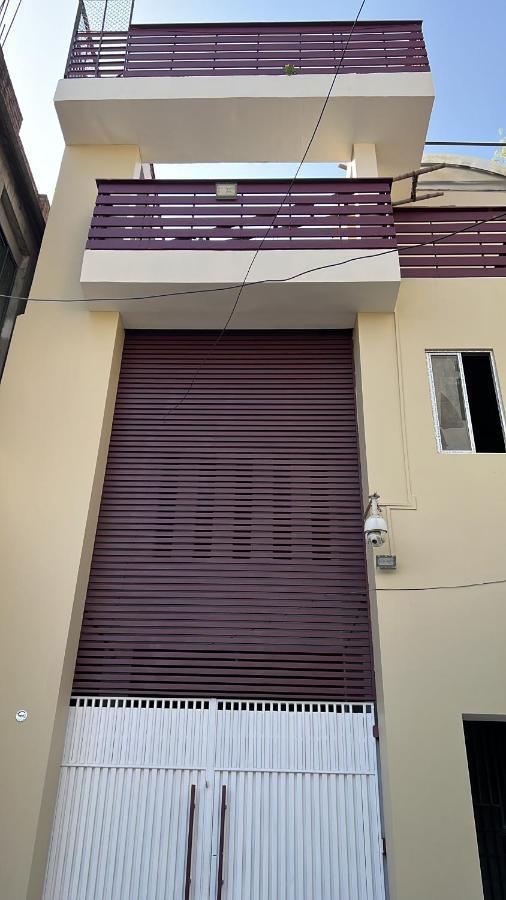 Iranyai Homestay Imphal Bagian luar foto