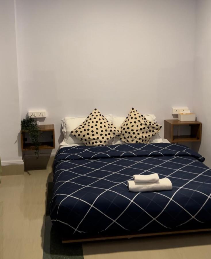Iranyai Homestay Imphal Bagian luar foto