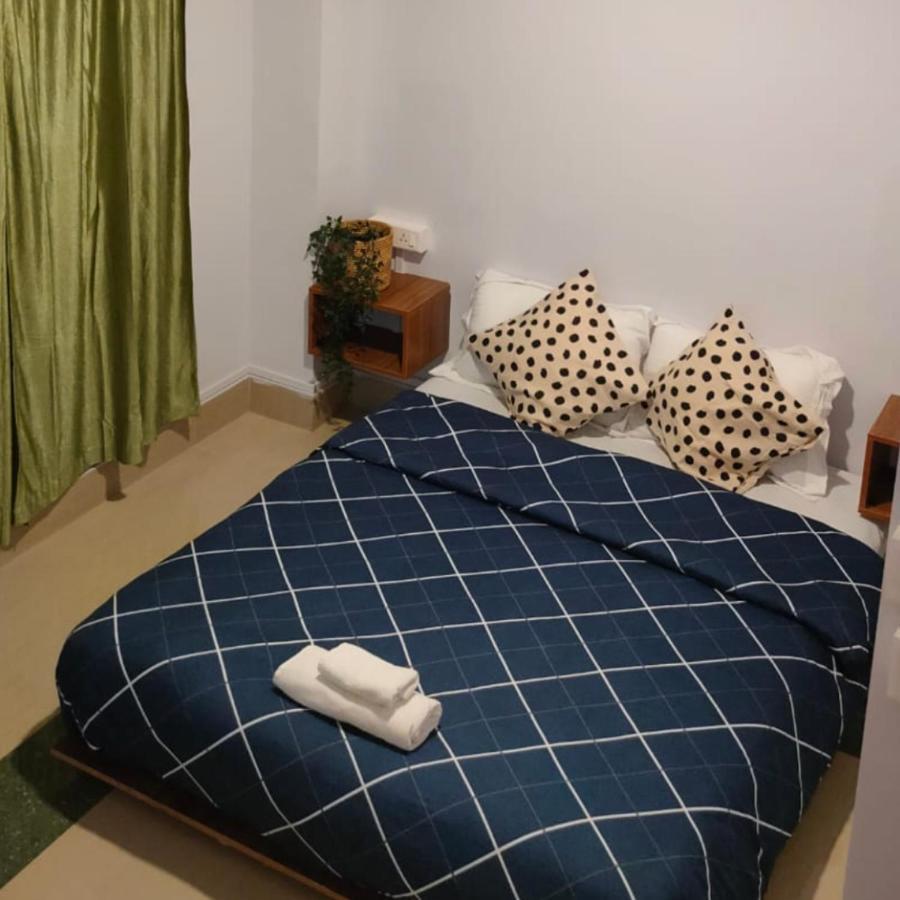 Iranyai Homestay Imphal Bagian luar foto